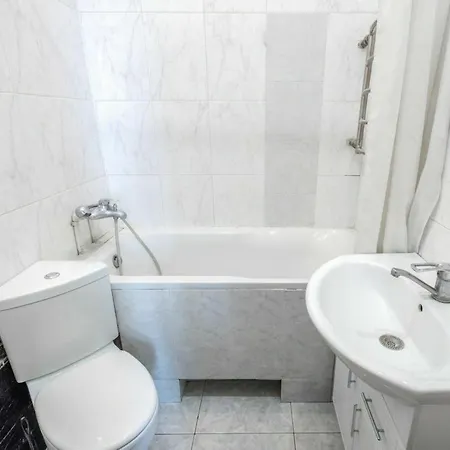 Apartment шикарная видовая 2-комнатная в центре киева *